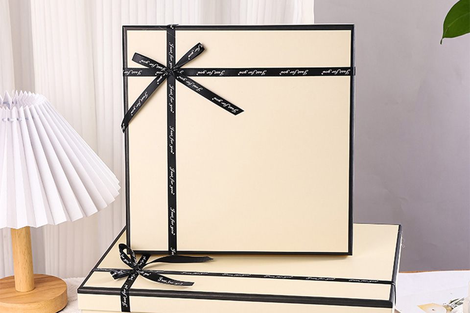 Your Custom Clothing Packaging Box Comprehensive Guide 2 Custom Clothing Packaging Box