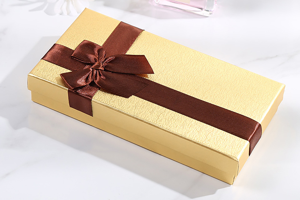 Protect Your Business from Tariffs with Packaging Strategy 2 Custom Packaging