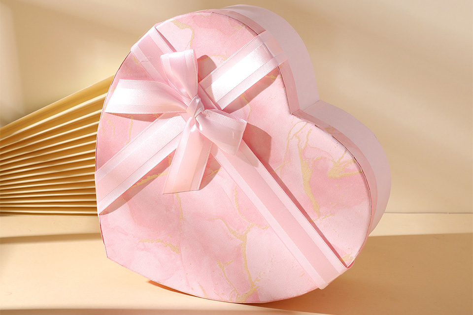 Custom Packaging vs. Stock Packaging: Which is More Suitable for You? 3 Custom Packaging