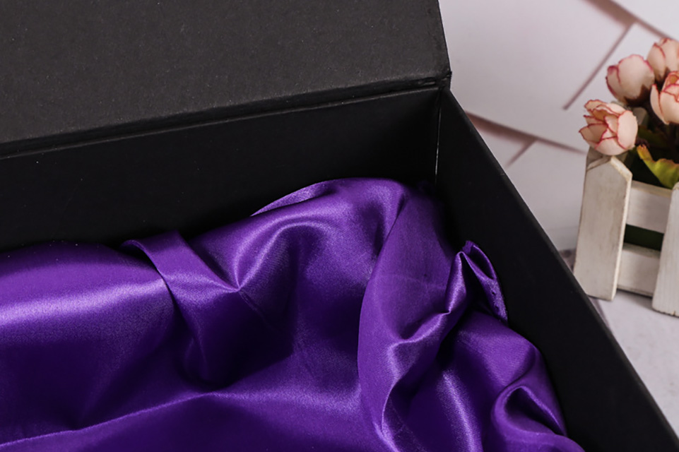 Paper Gift Packaging Green Innovation and Commercial Value 1 Paper Gift Packaging